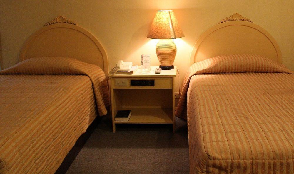 Hotel Cesario Lapu-Lapu City Esterno foto