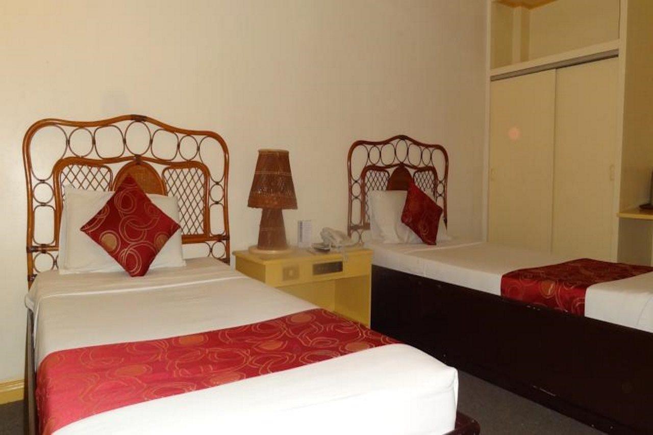 Hotel Cesario Lapu-Lapu City Esterno foto