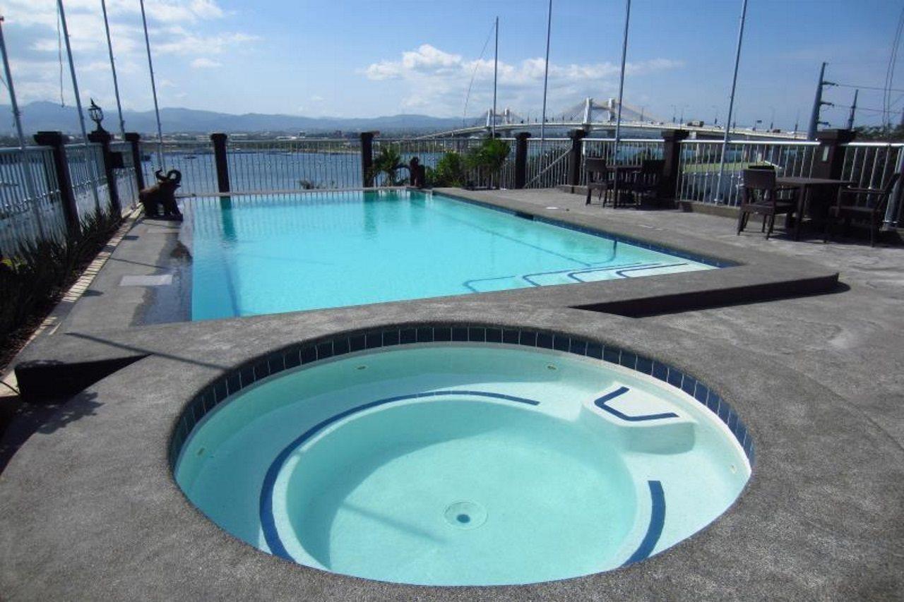 Hotel Cesario Lapu-Lapu City Esterno foto