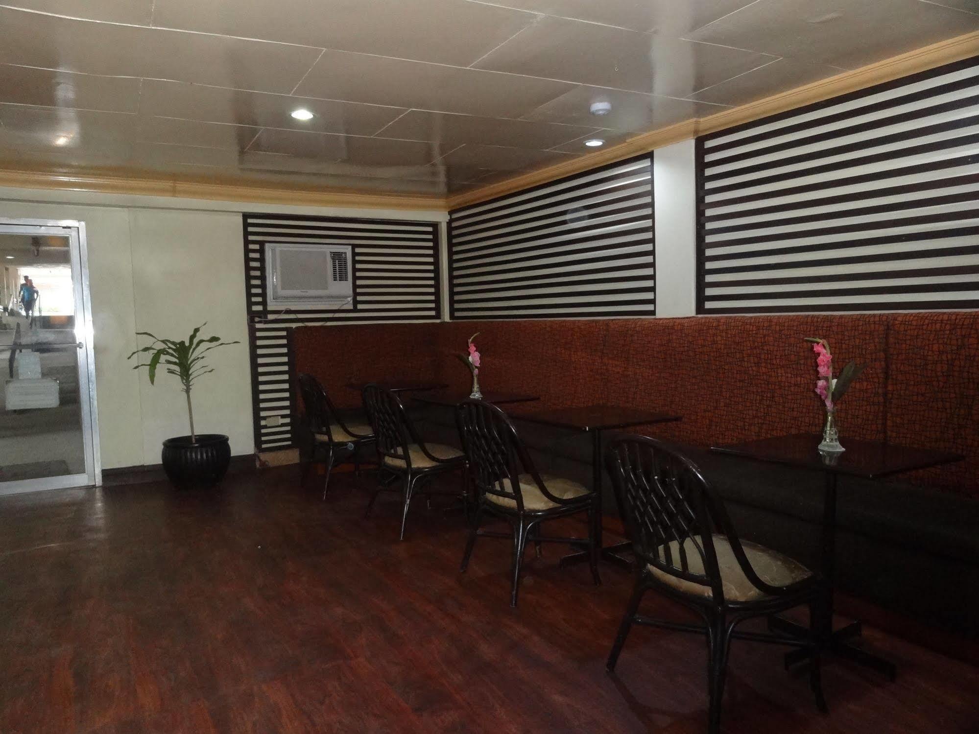 Hotel Cesario Lapu-Lapu City Esterno foto