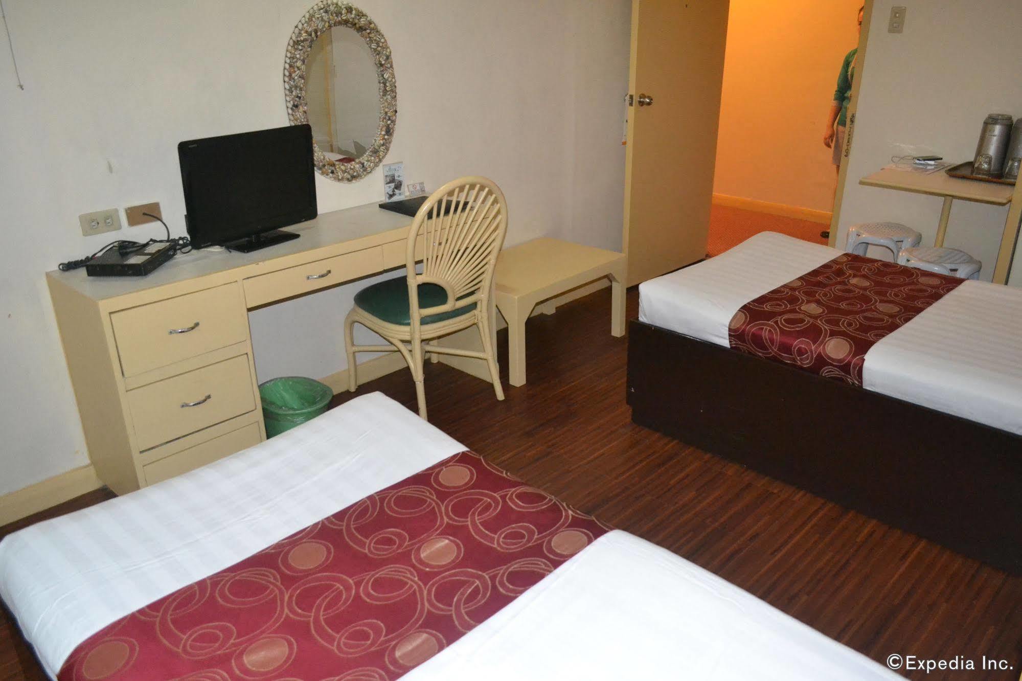 Hotel Cesario Lapu-Lapu City Esterno foto