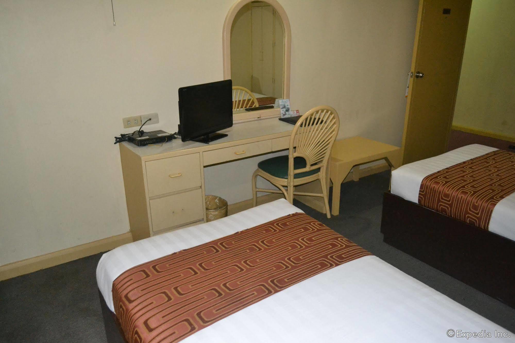 Hotel Cesario Lapu-Lapu City Esterno foto